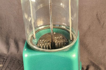 VICTOR CHALLENGER with "FAT CYLINDER" GLOBE AND DECAL