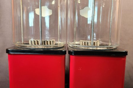 VICTOR TOPPER TWIN "FAT CYLINDER" VENDORS 