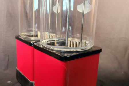 VICTOR TOPPER TWIN "FAT CYLINDER" VENDORS 