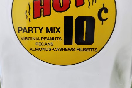 Challenger Eat 'em Hot 10c Party Mix - DC090