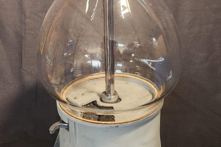 REGAL GUMBALL/PEANUT MACHINE