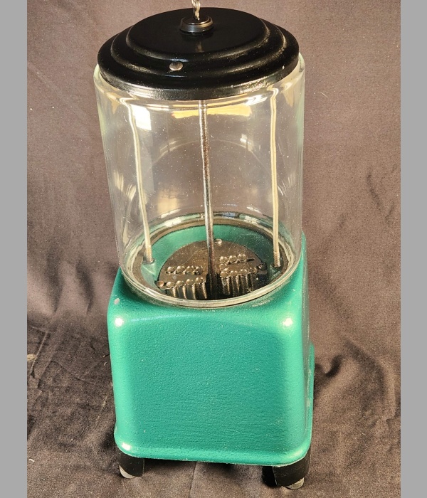 VICTOR CHALLENGER with "FAT CYLINDER" GLOBE AND DECAL