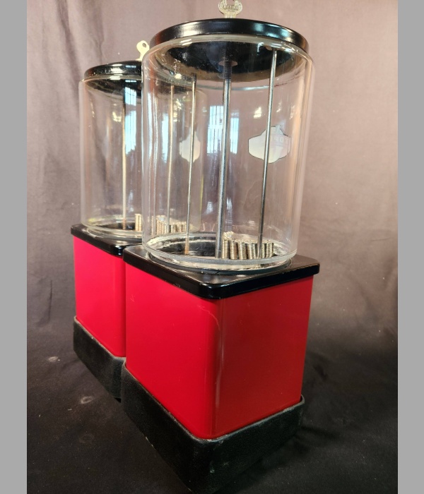 VICTOR TOPPER TWIN "FAT CYLINDER" VENDORS 