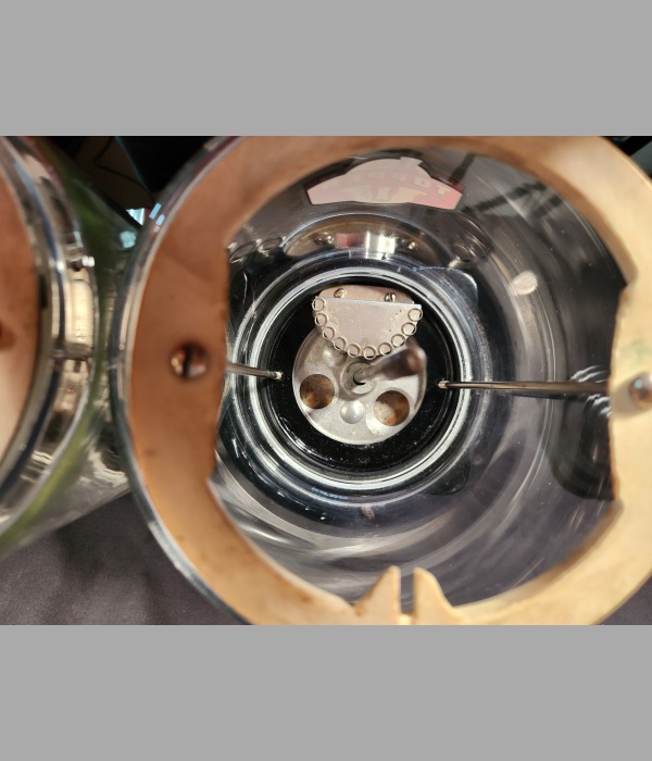 VICTOR TOPPER TWIN "FAT CYLINDER" VENDORS 